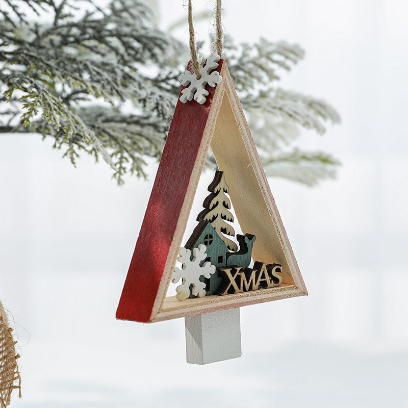 Christmas Pendant Christmas Tree Red and Green Pendant Wooden Triangle Pendant for Shopping Mall Decoration Props