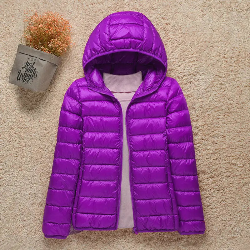 2023 New Fashion Female Cold Jacket Women Winter Light White Duck Down Jacket Slim Puffer Jacket Portable Windproof Down Coat