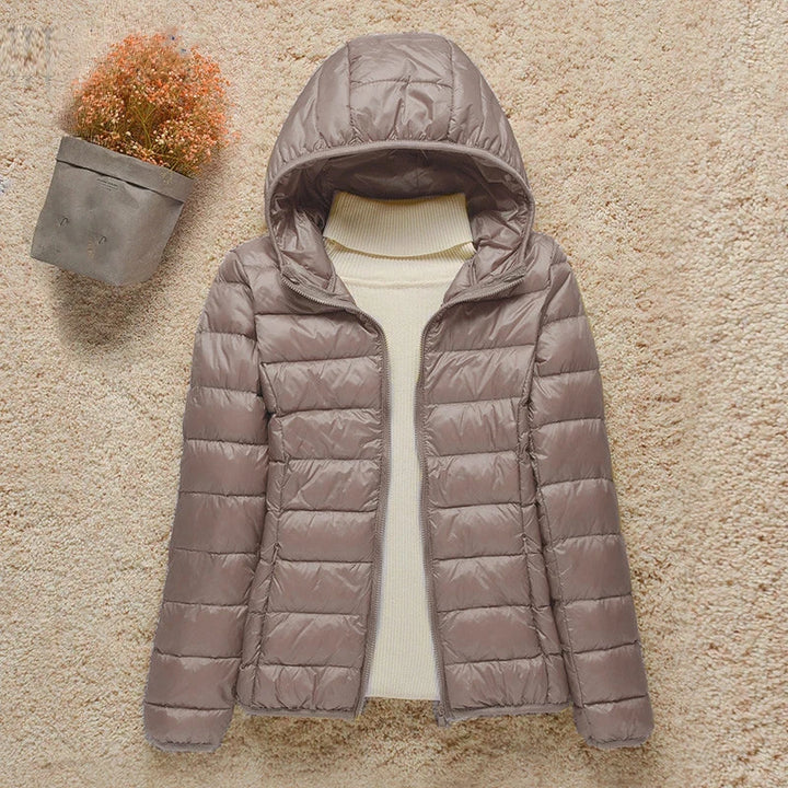 2023 New Fashion Female Cold Jacket Women Winter Light White Duck Down Jacket Slim Puffer Jacket Portable Windproof Down Coat