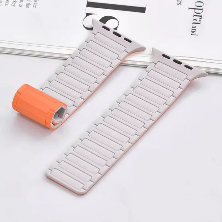 Magnetic Strap for Apple Watch Band 45mm 44 mm 40mm 46mm 41mm 42mm 38 Silicone Bracelet iWatch Series 8 7 6 Se 9 10 Ultra2 49mm