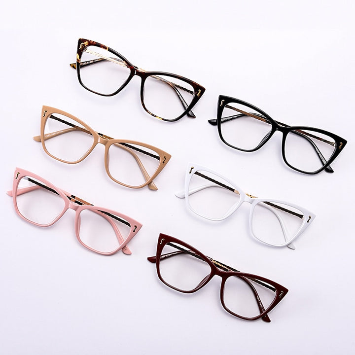 Woman’s Cat Eye Frame Glasses