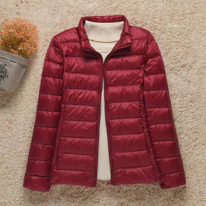 2023 New Fashion Female Cold Jacket Women Winter Light White Duck Down Jacket Slim Puffer Jacket Portable Windproof Down Coat