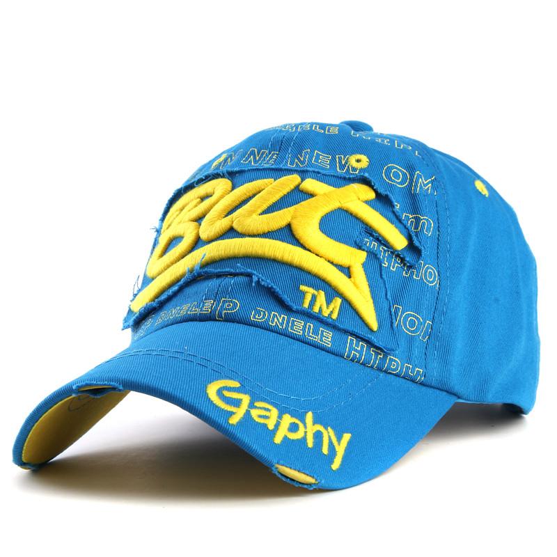 Woman’s Curved Brim Hip Hop Hat