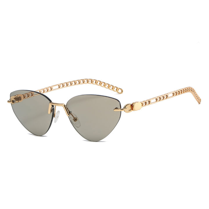 Woman’s Metal Chain Travel Glasses