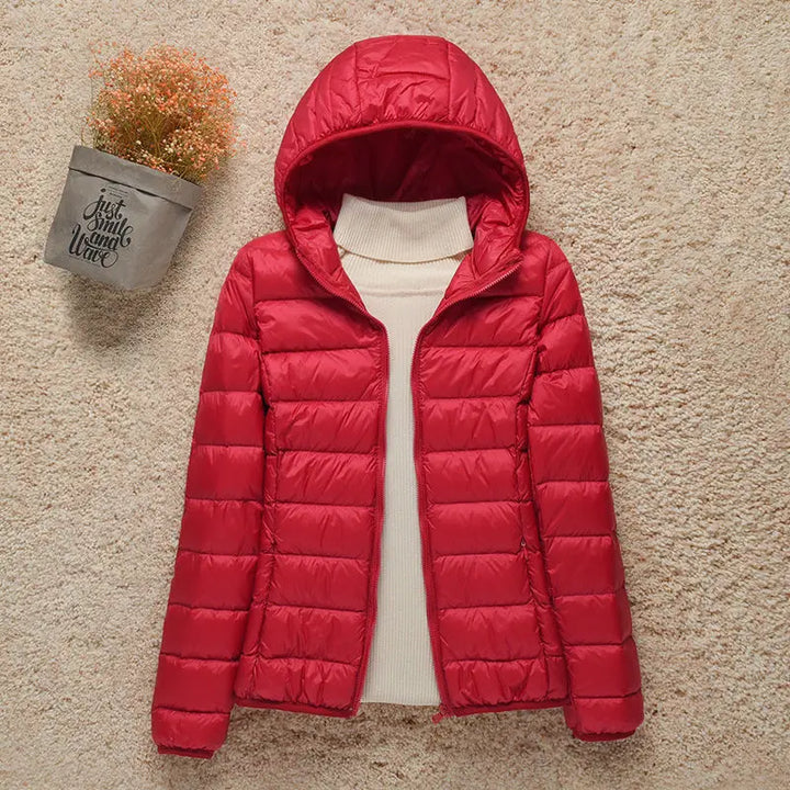 2023 New Fashion Female Cold Jacket Women Winter Light White Duck Down Jacket Slim Puffer Jacket Portable Windproof Down Coat