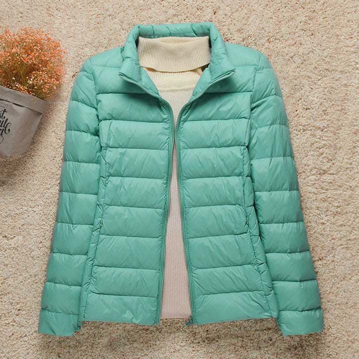 2023 New Fashion Female Cold Jacket Women Winter Light White Duck Down Jacket Slim Puffer Jacket Portable Windproof Down Coat