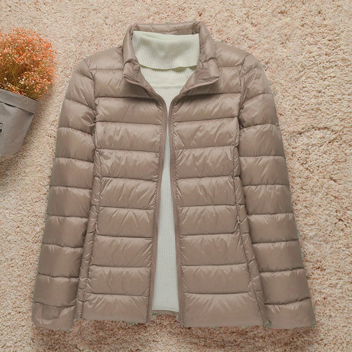 2023 New Fashion Female Cold Jacket Women Winter Light White Duck Down Jacket Slim Puffer Jacket Portable Windproof Down Coat